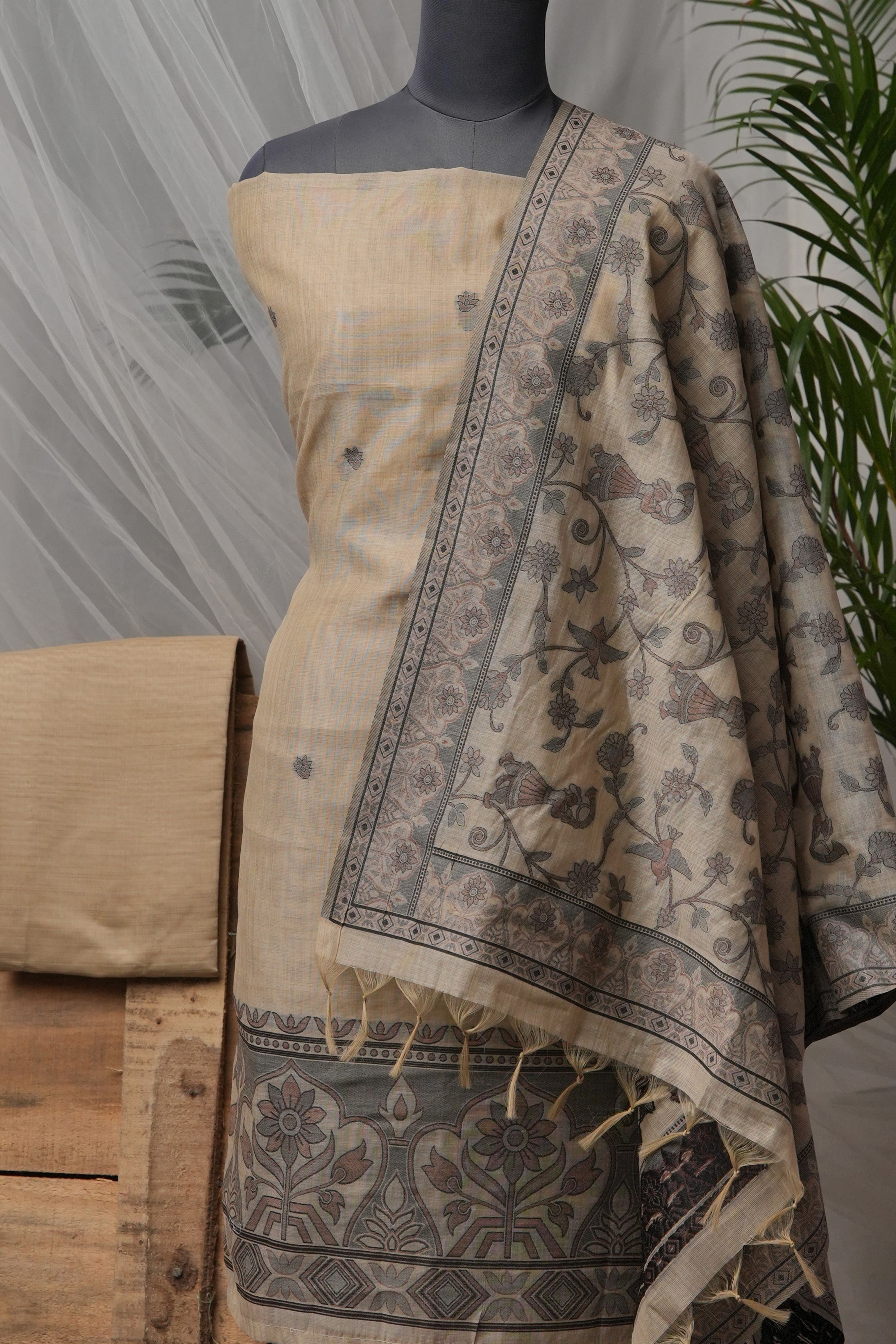 Sandstone Bloom - Mul Chanderi Suit Piece