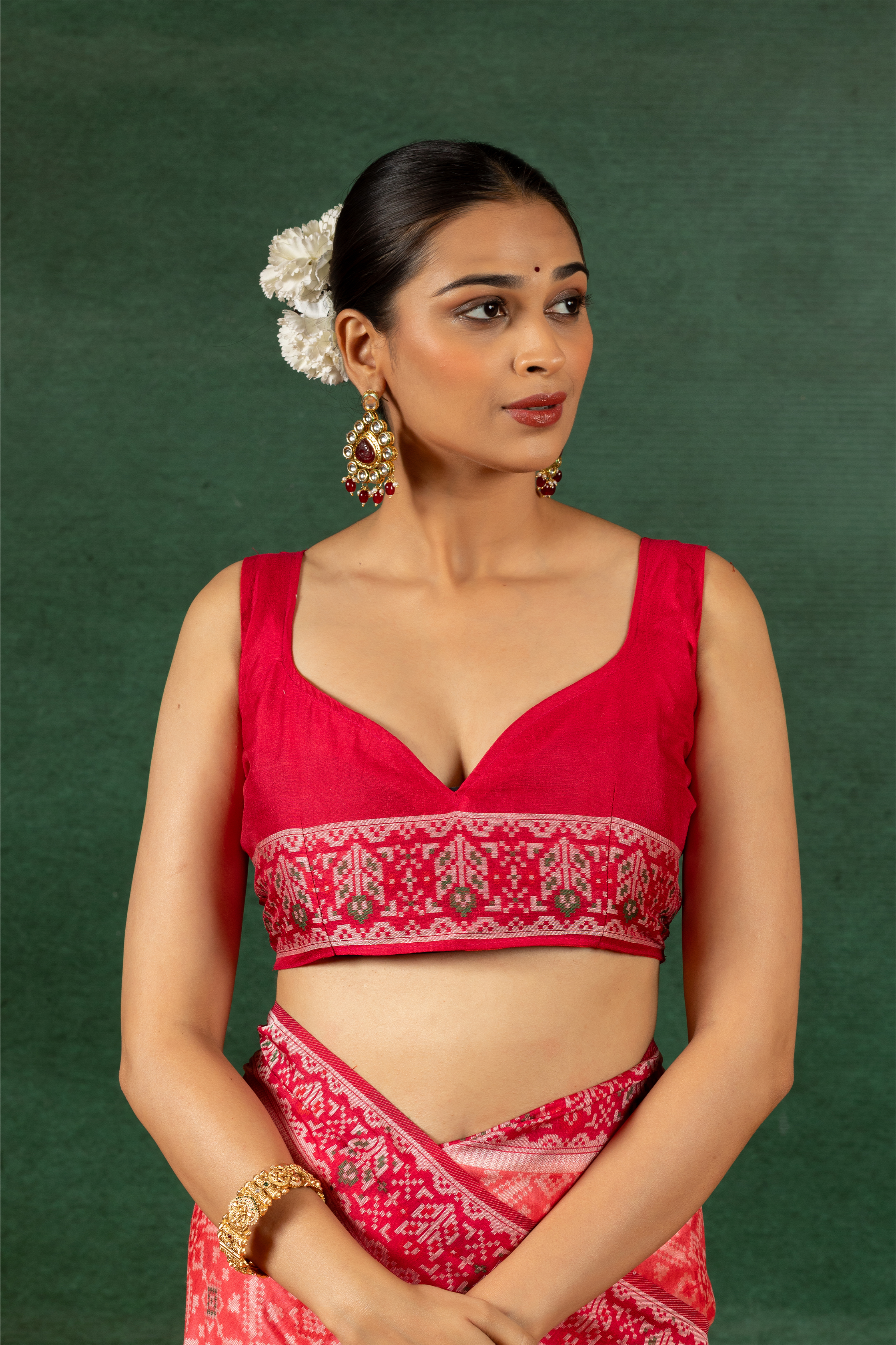 Ruhani - The Bold Thread Saree