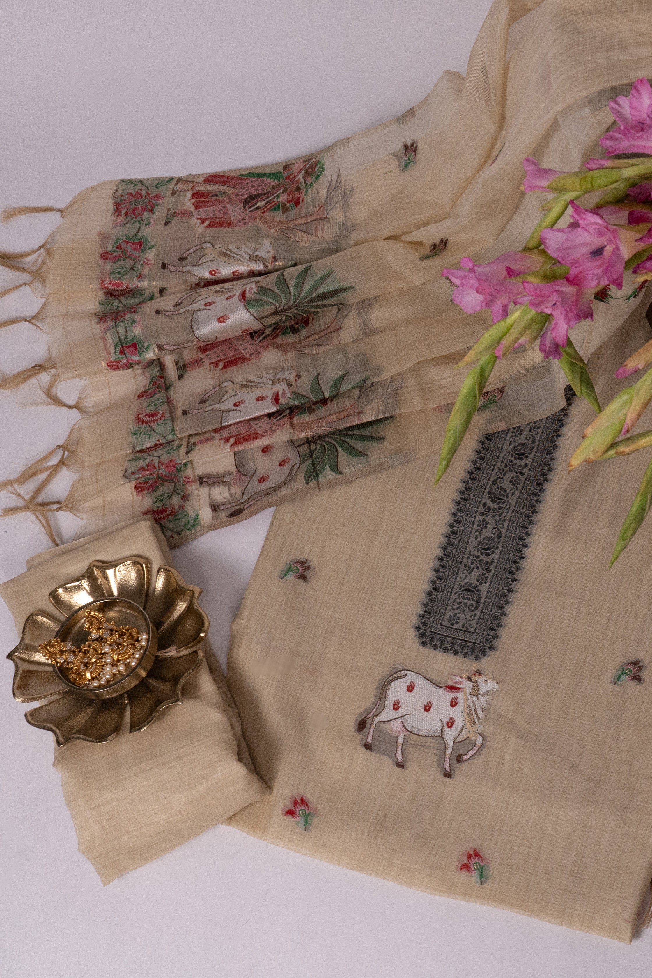 Dusted Bloom Jamdani Pichwai Cotton Suit Piece