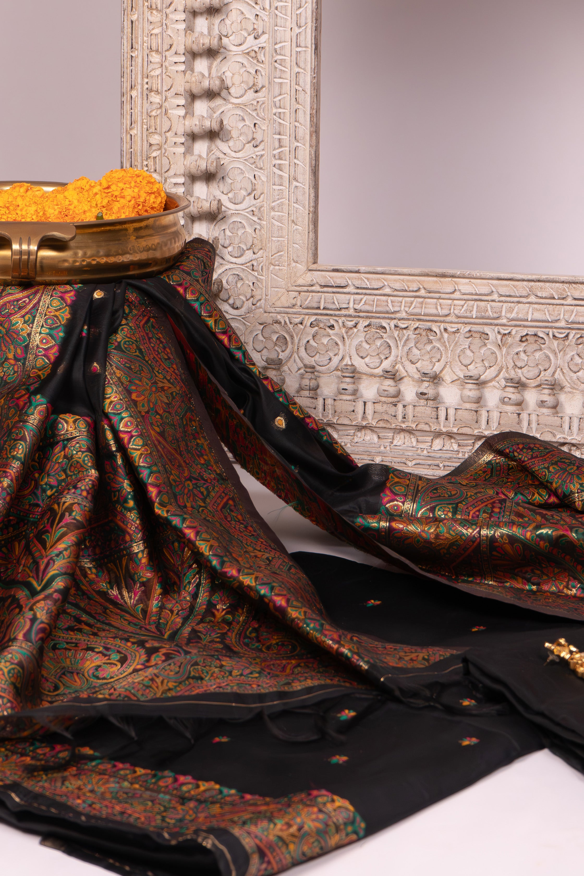 Noir Zari Jamdani Kashmiri Cotton Suit Piece