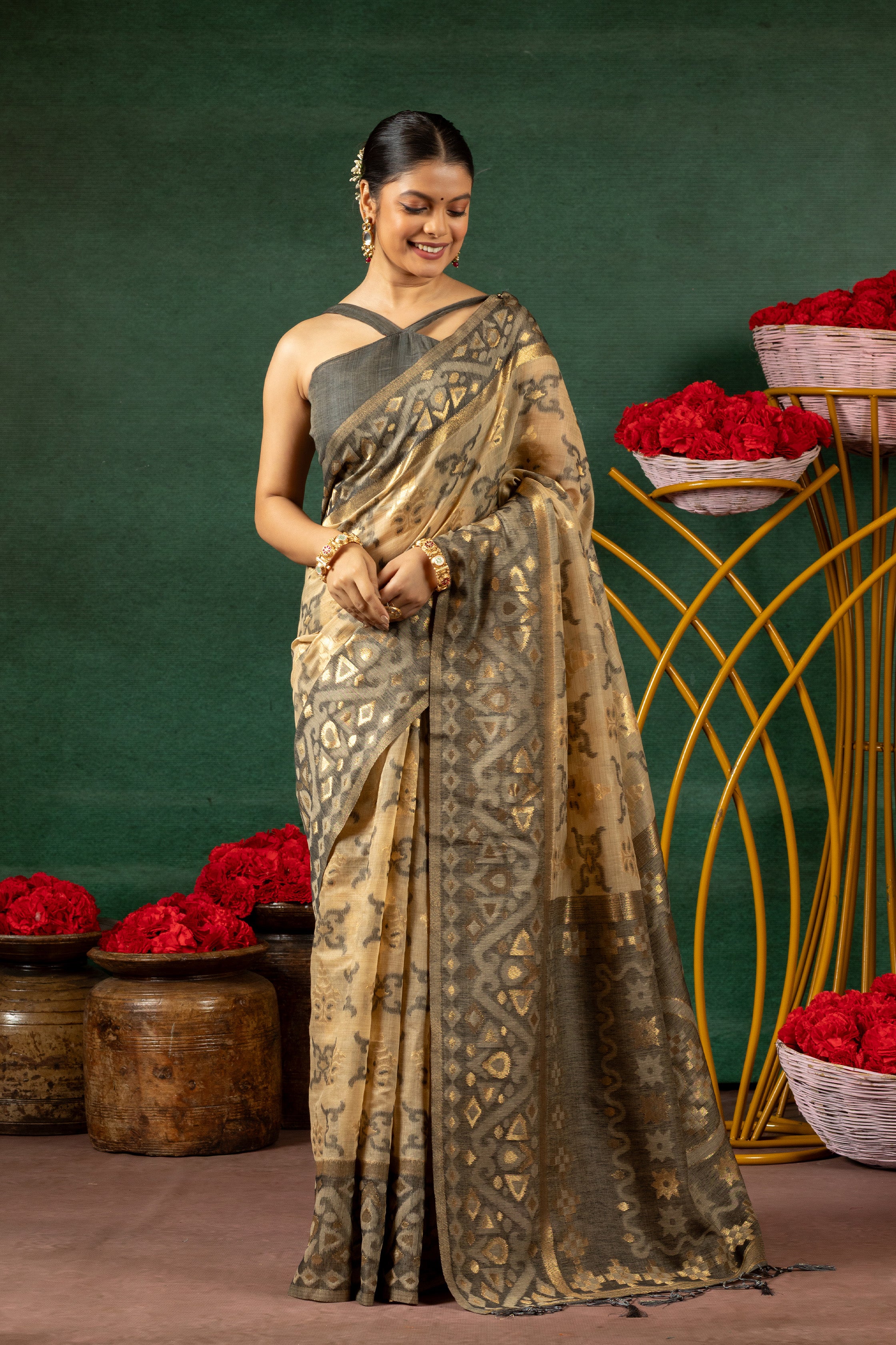 Vedhika Munga Cotton Saree