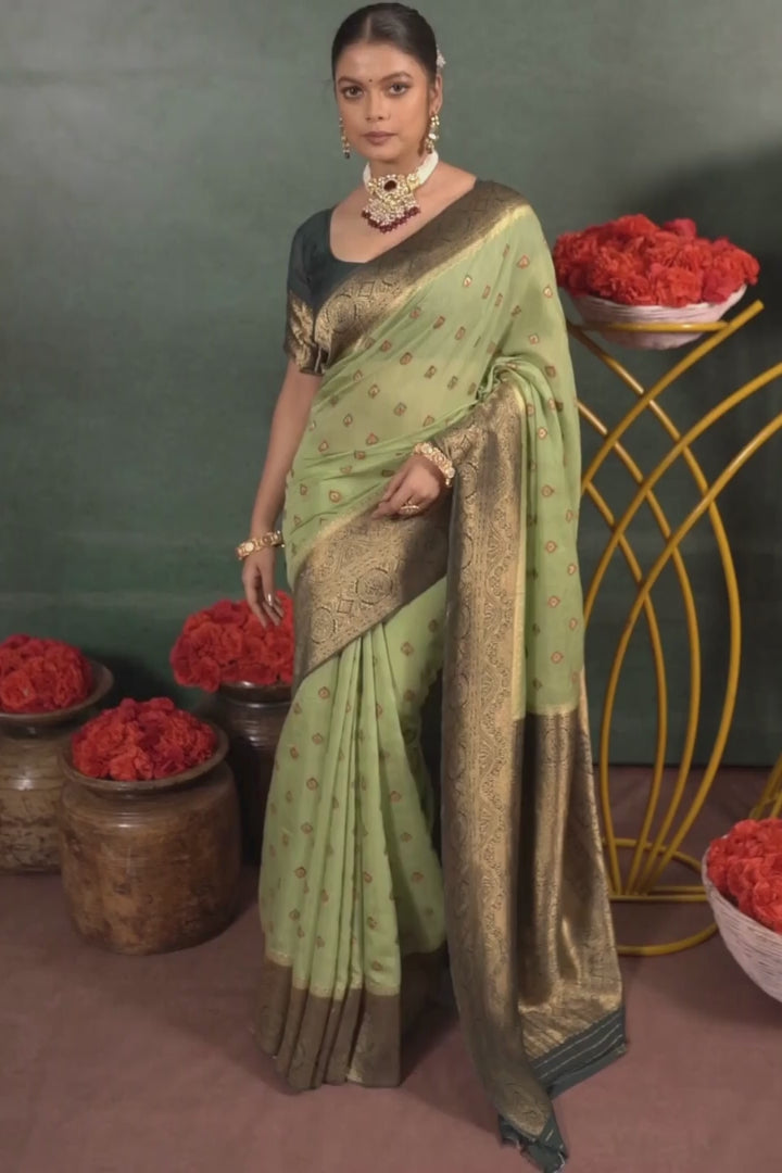 Revati - The Regal Thread Saree