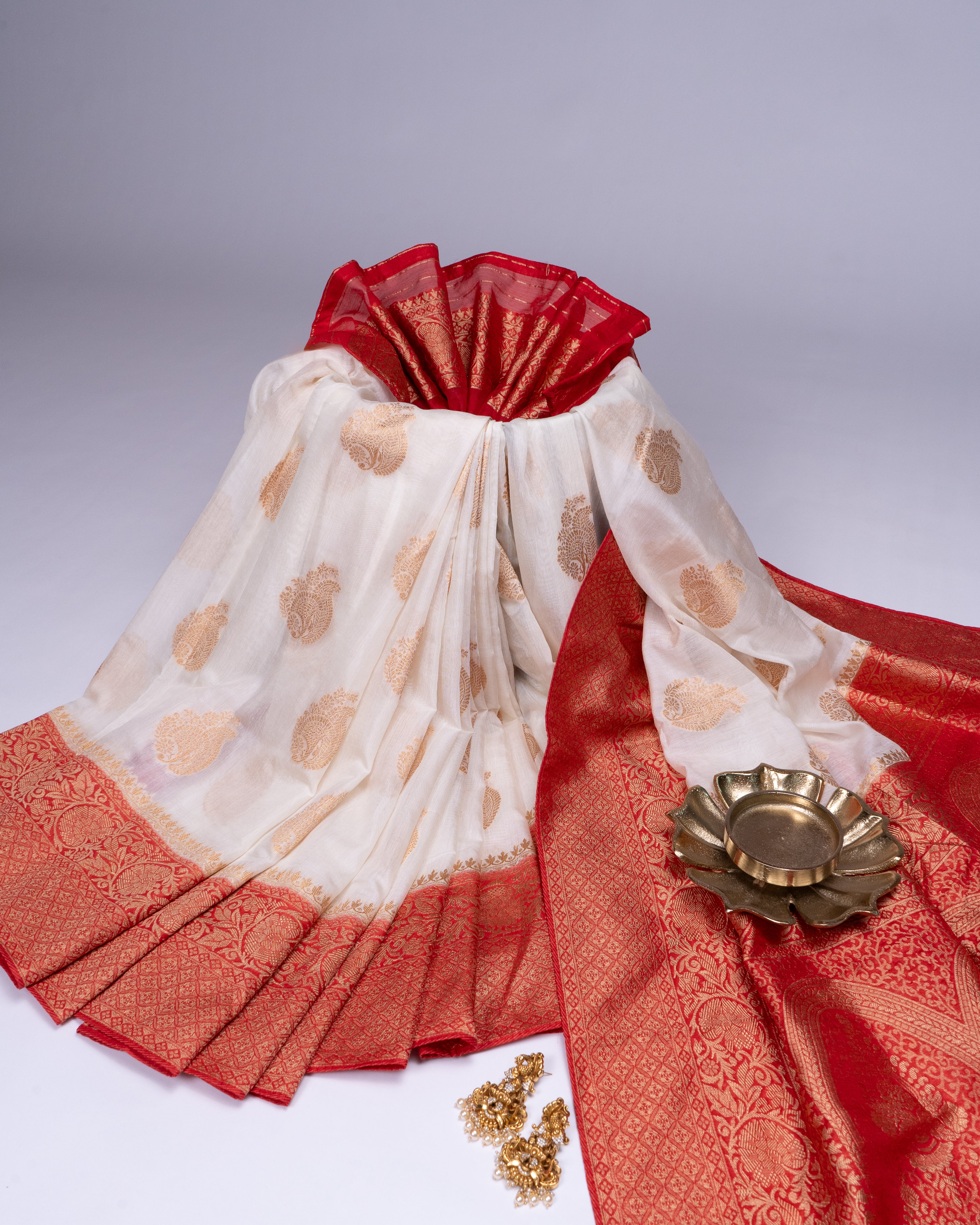 Kamalini The Radiant Power Saree