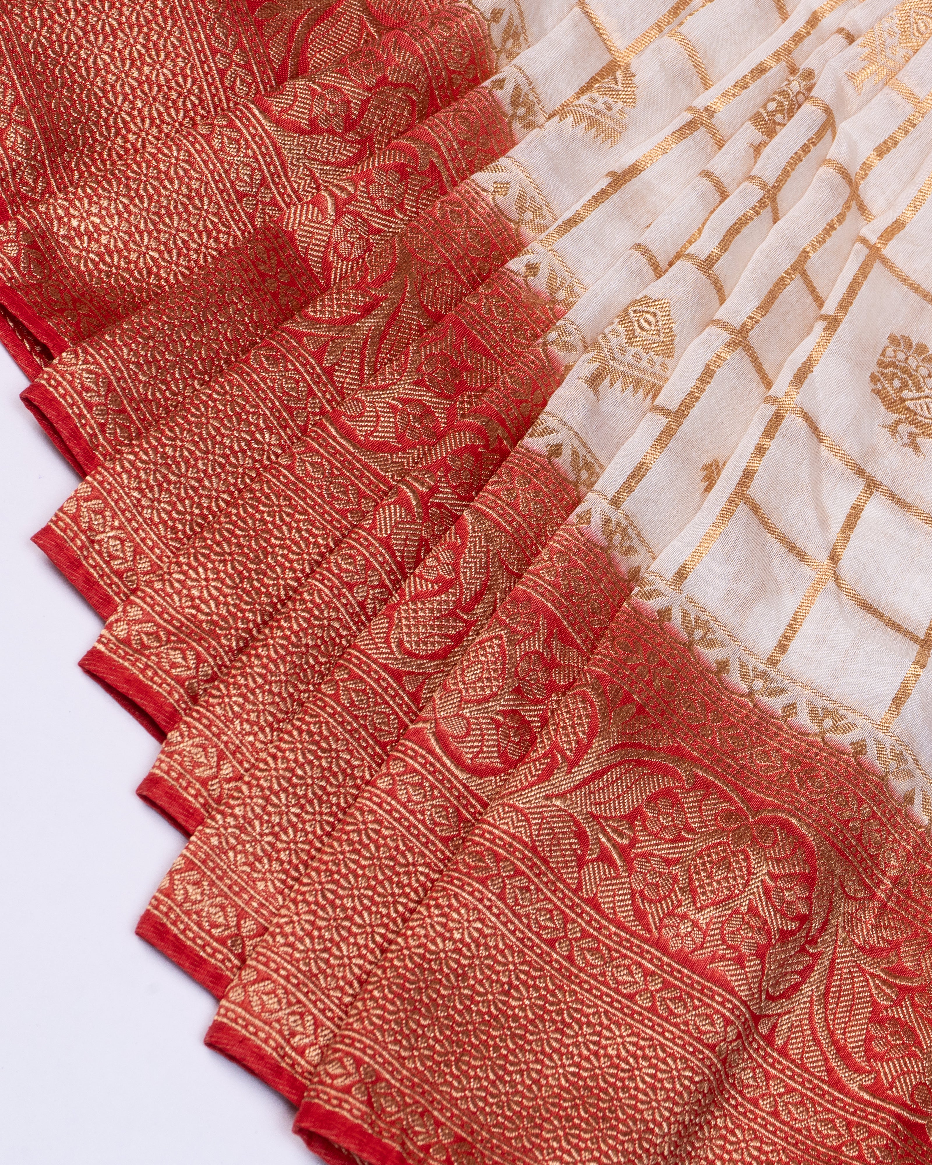 Sarvani The Eternal Grid Saree