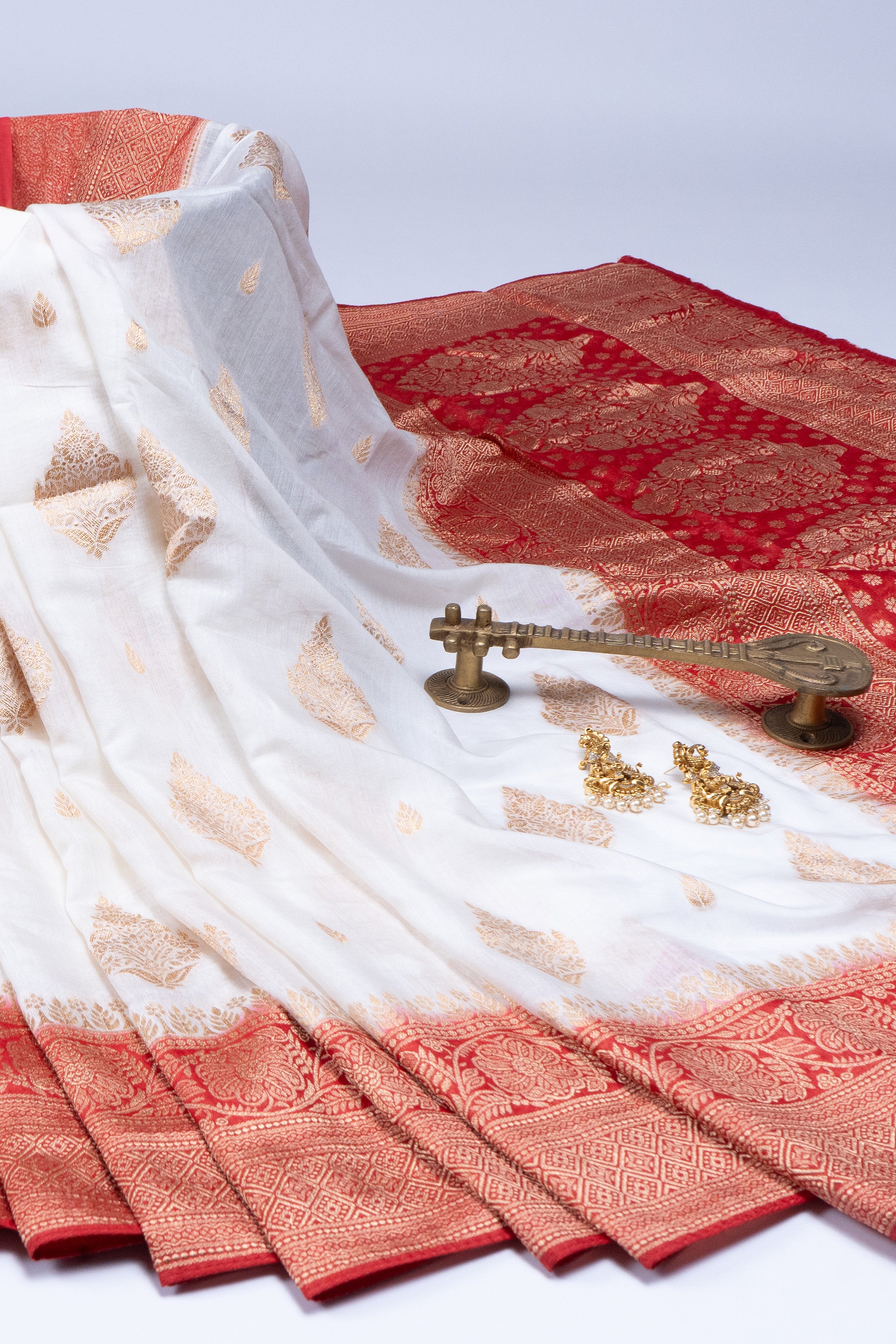Chandrika - The Celestial Glow Saree