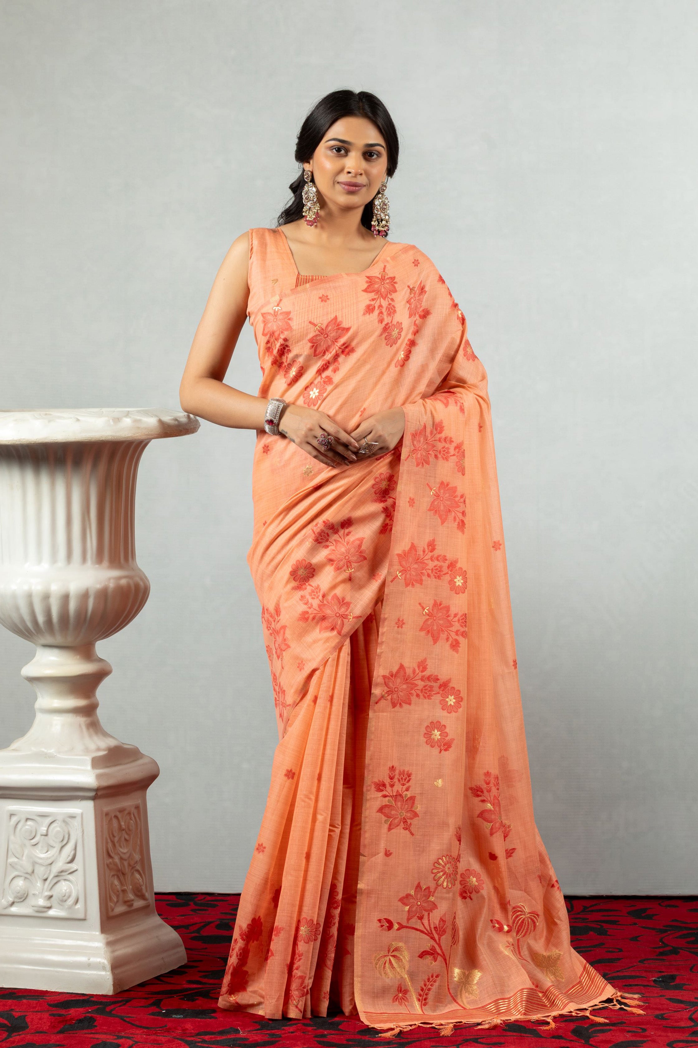 Ilaana  The Bloomed Canvas Saree
