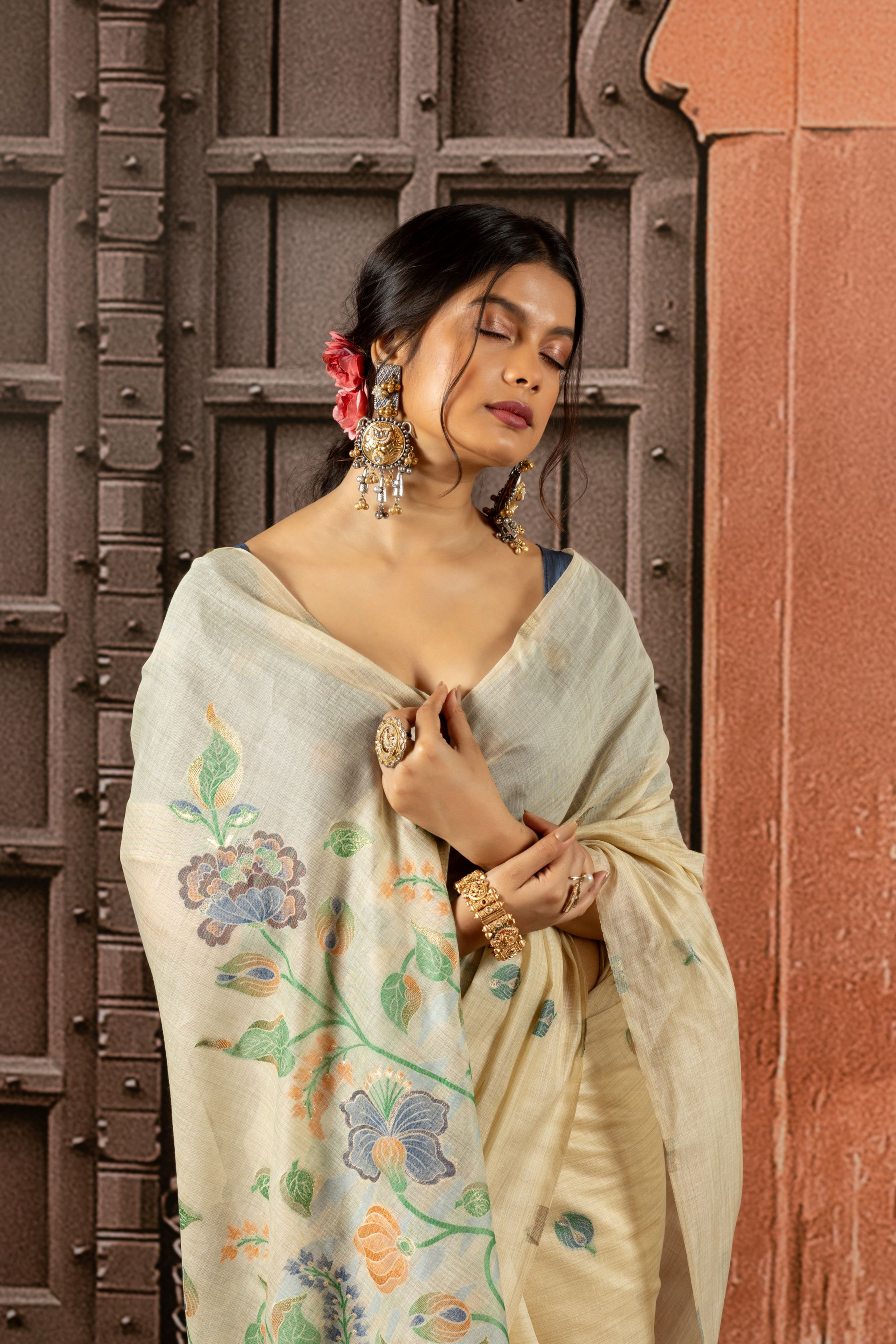 Pravaah - The Story in Bloom Saree