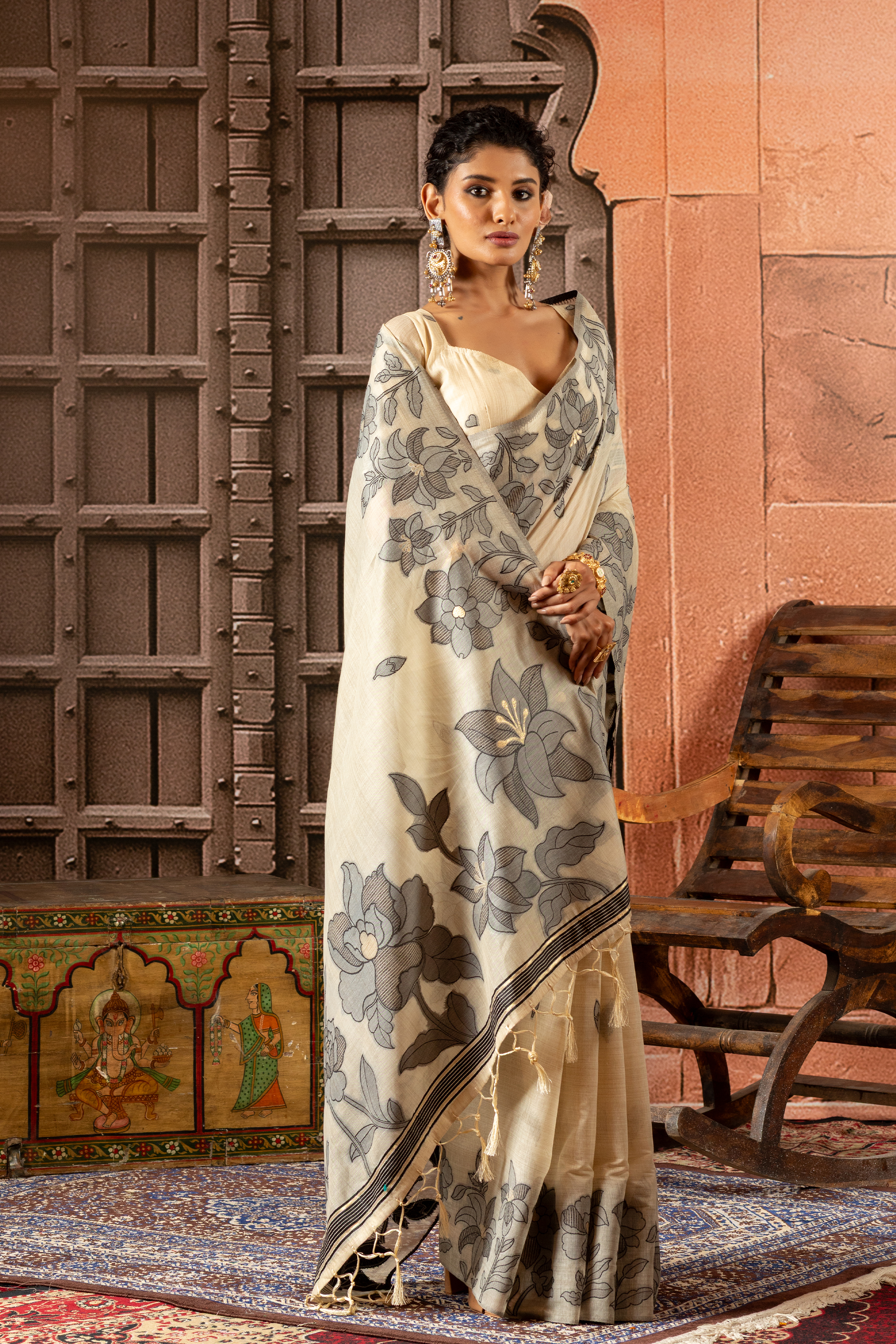 Tanirika - The Clay & Charcoal Saree