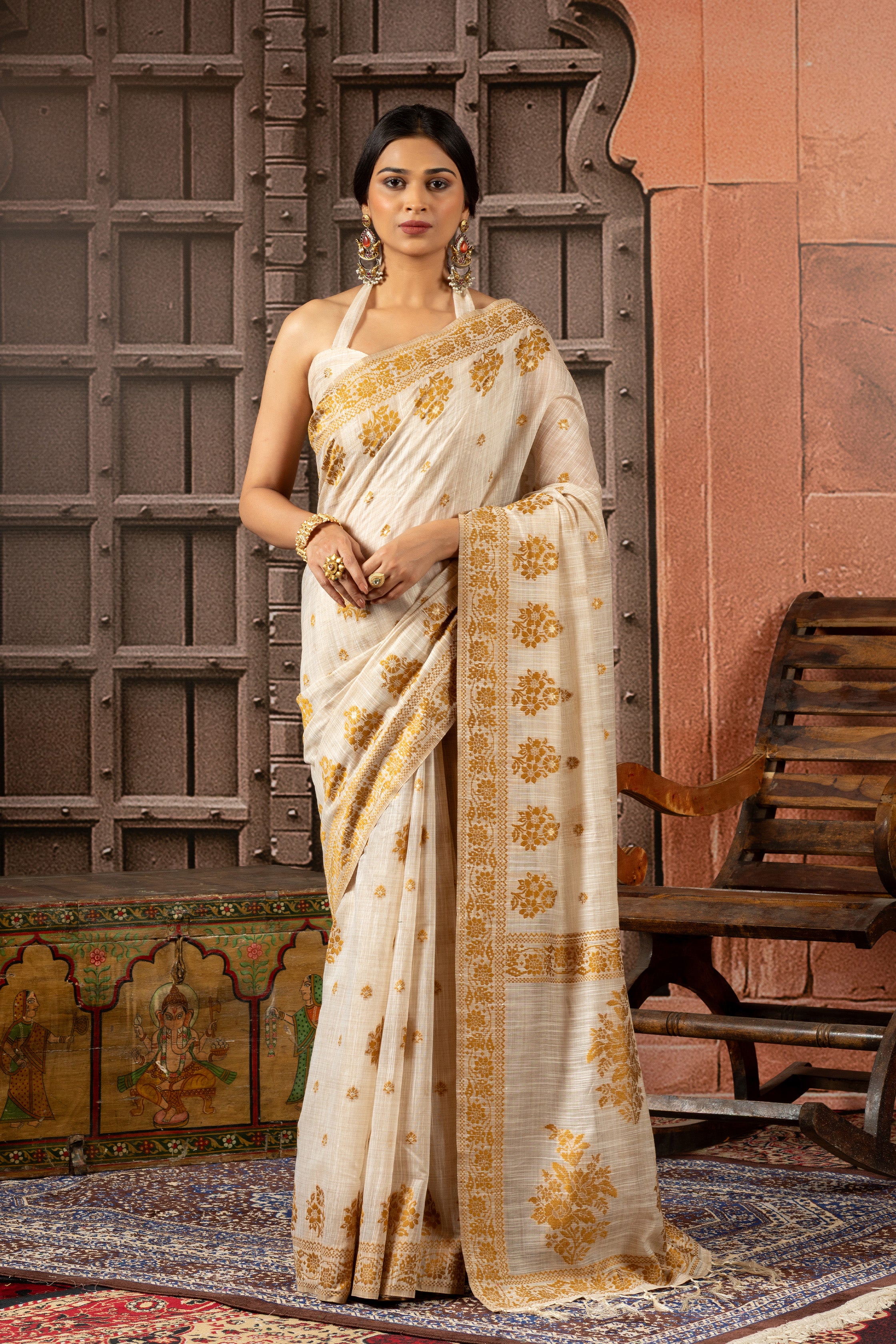 Swarnima - The Subtle Gold Story Saree