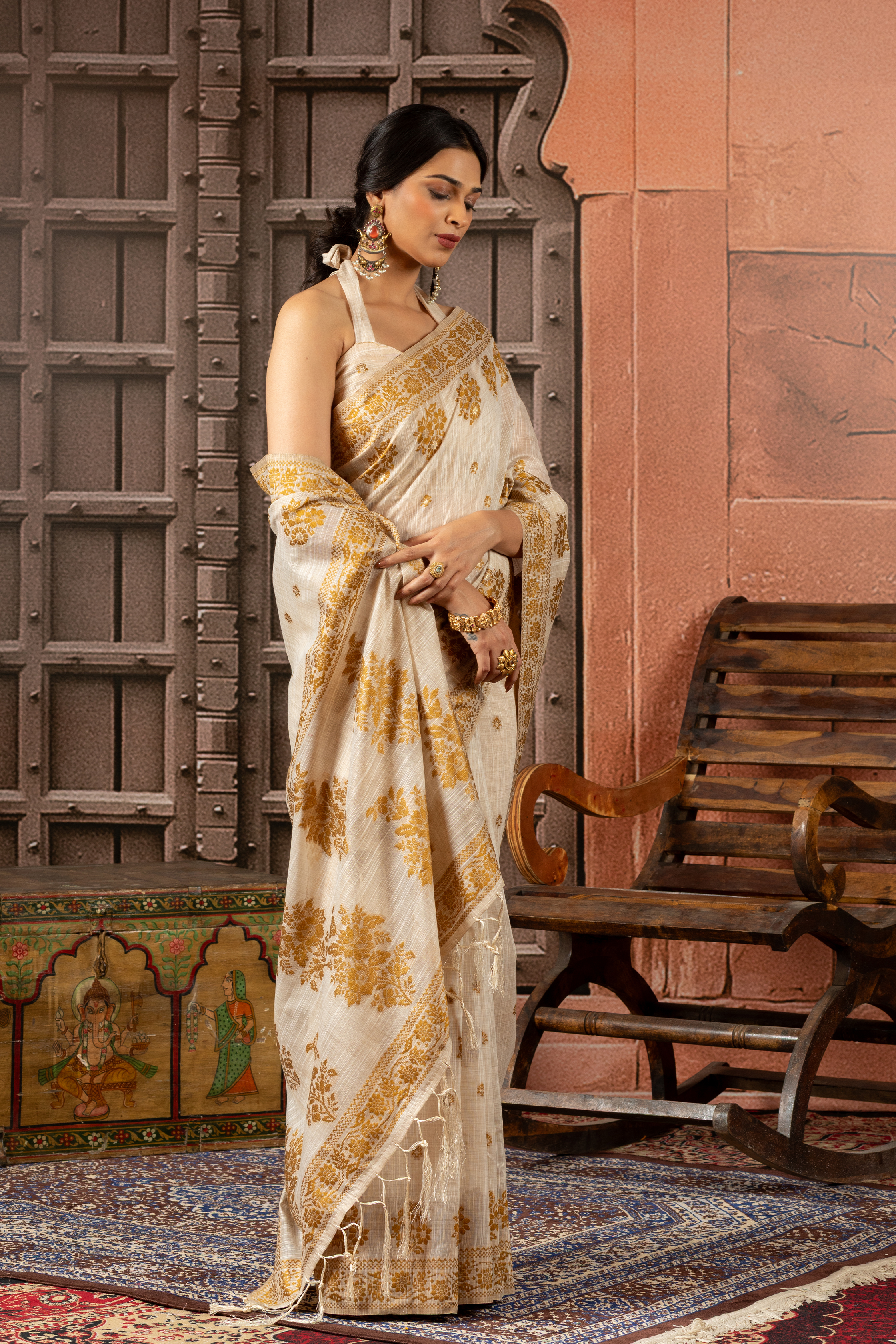 Swarnima - The Subtle Gold Story Saree
