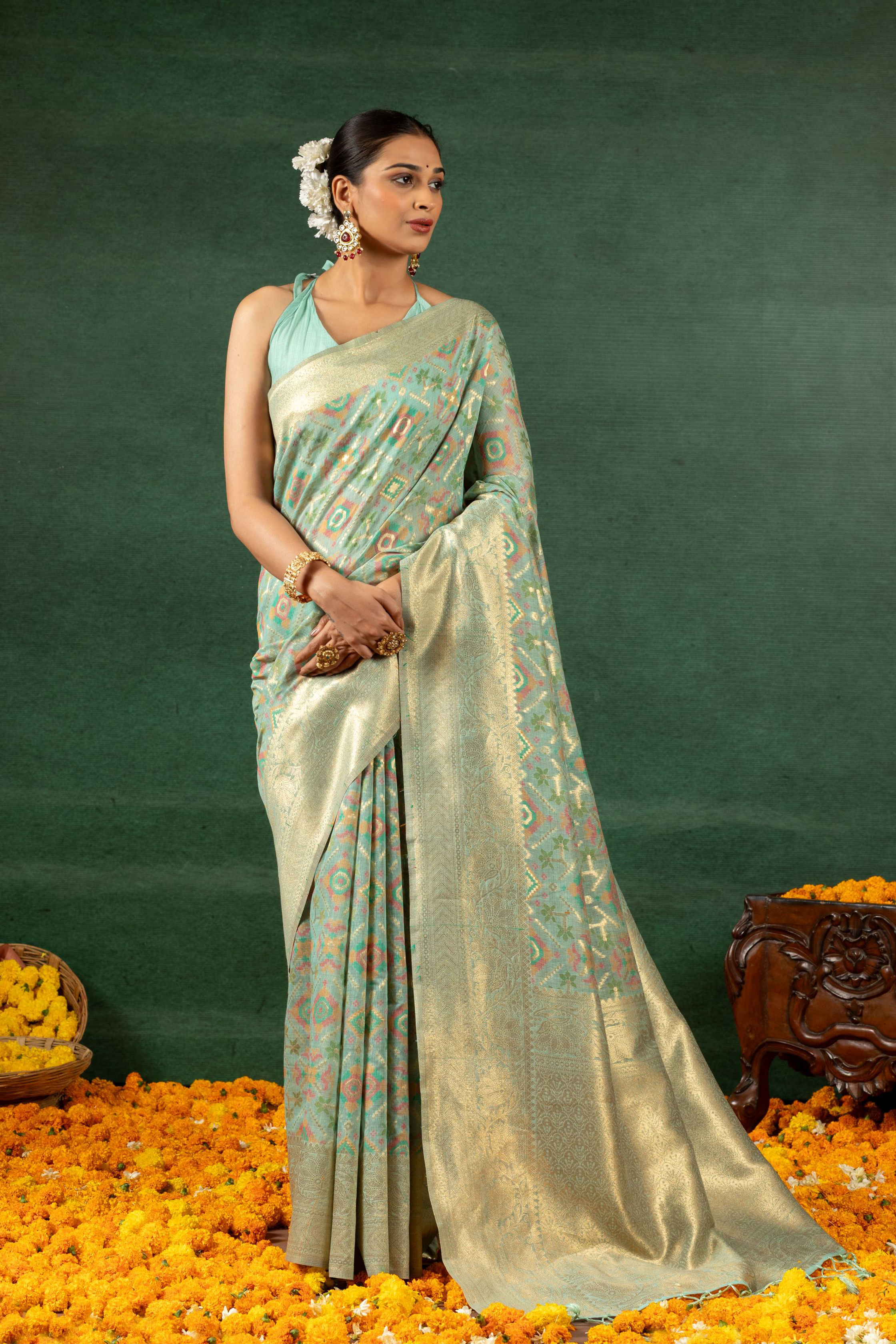 Iraaya - Green Patola Glow Saree