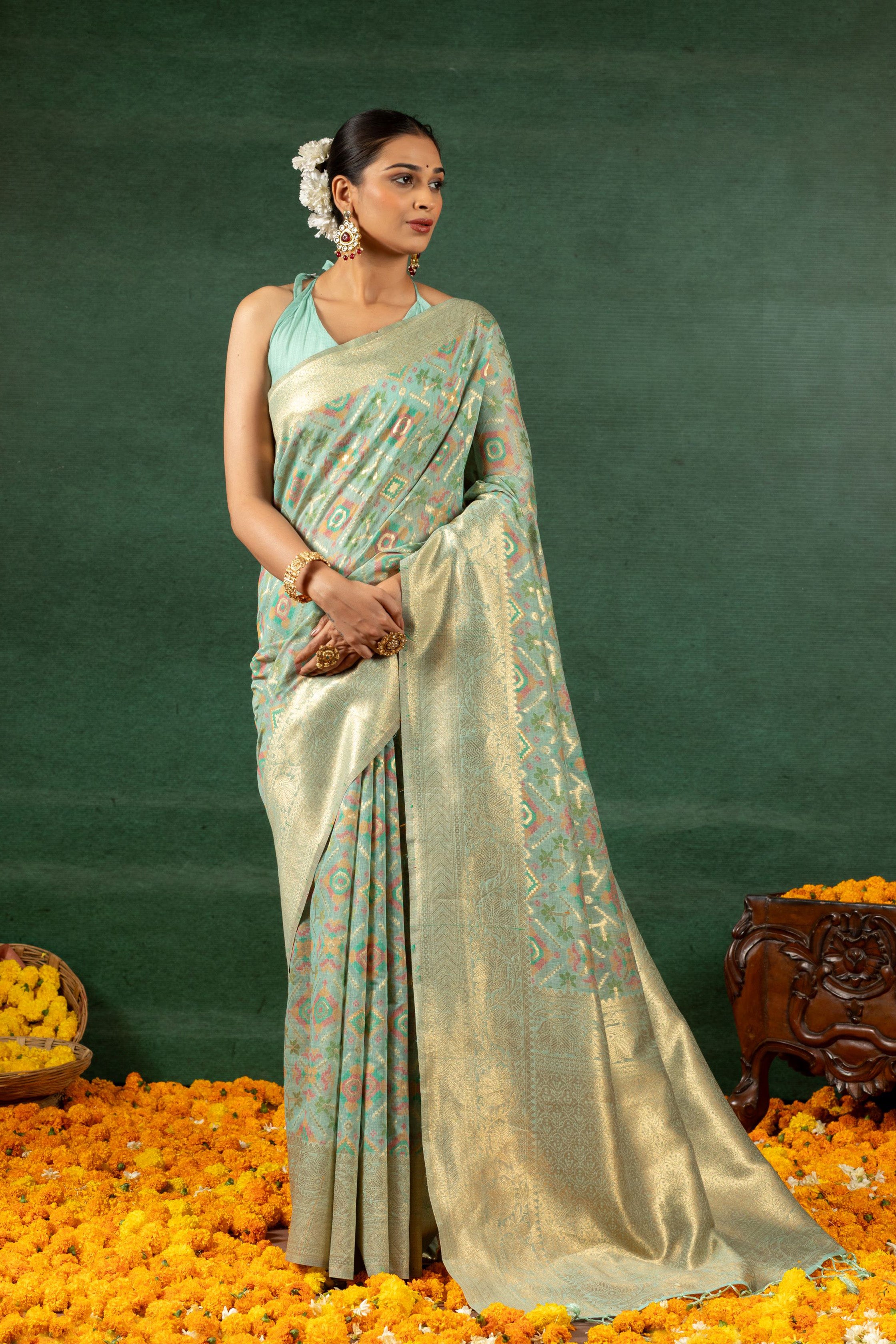 Iraaya - Green Patola Glow Saree