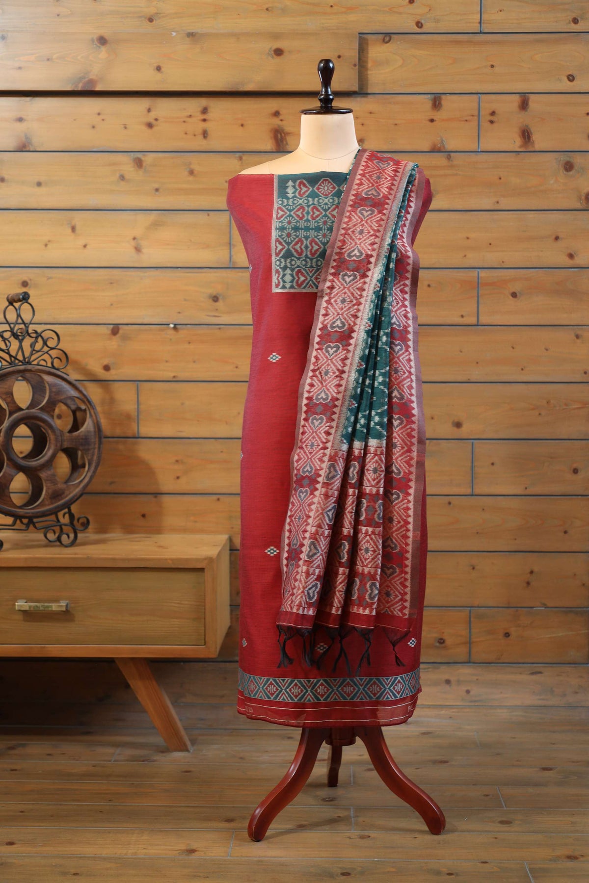Gul – The Floral Heritage | Ajrakh Mul Chanderi Suit Piece – Red