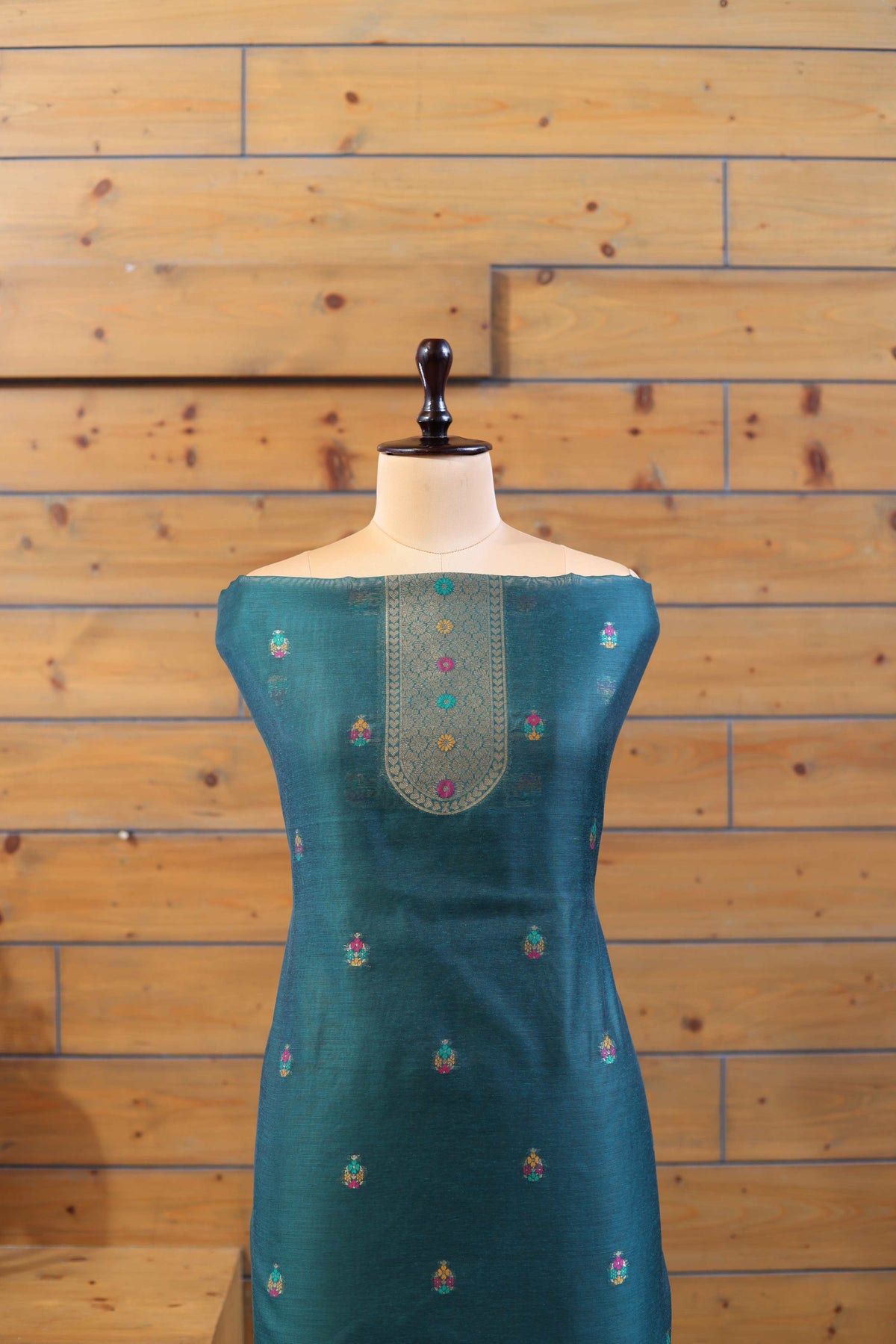 Rang – The Kashmiri Palette | Kashmiri Mul Chanderi Suit Piece – Dark Green