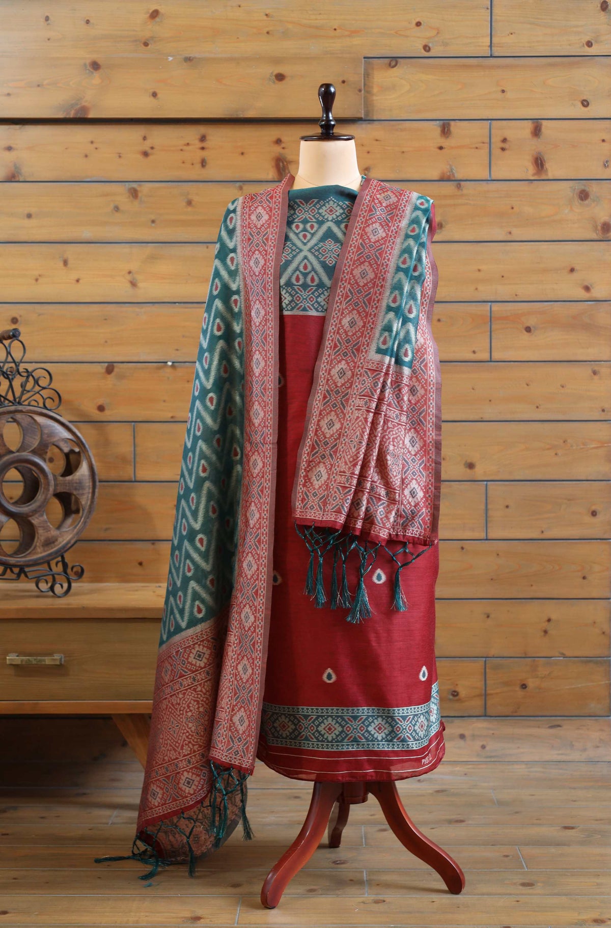 Aabha – The Artful Bloom | Ajrakh Mul Chanderi Suit Piece – Red