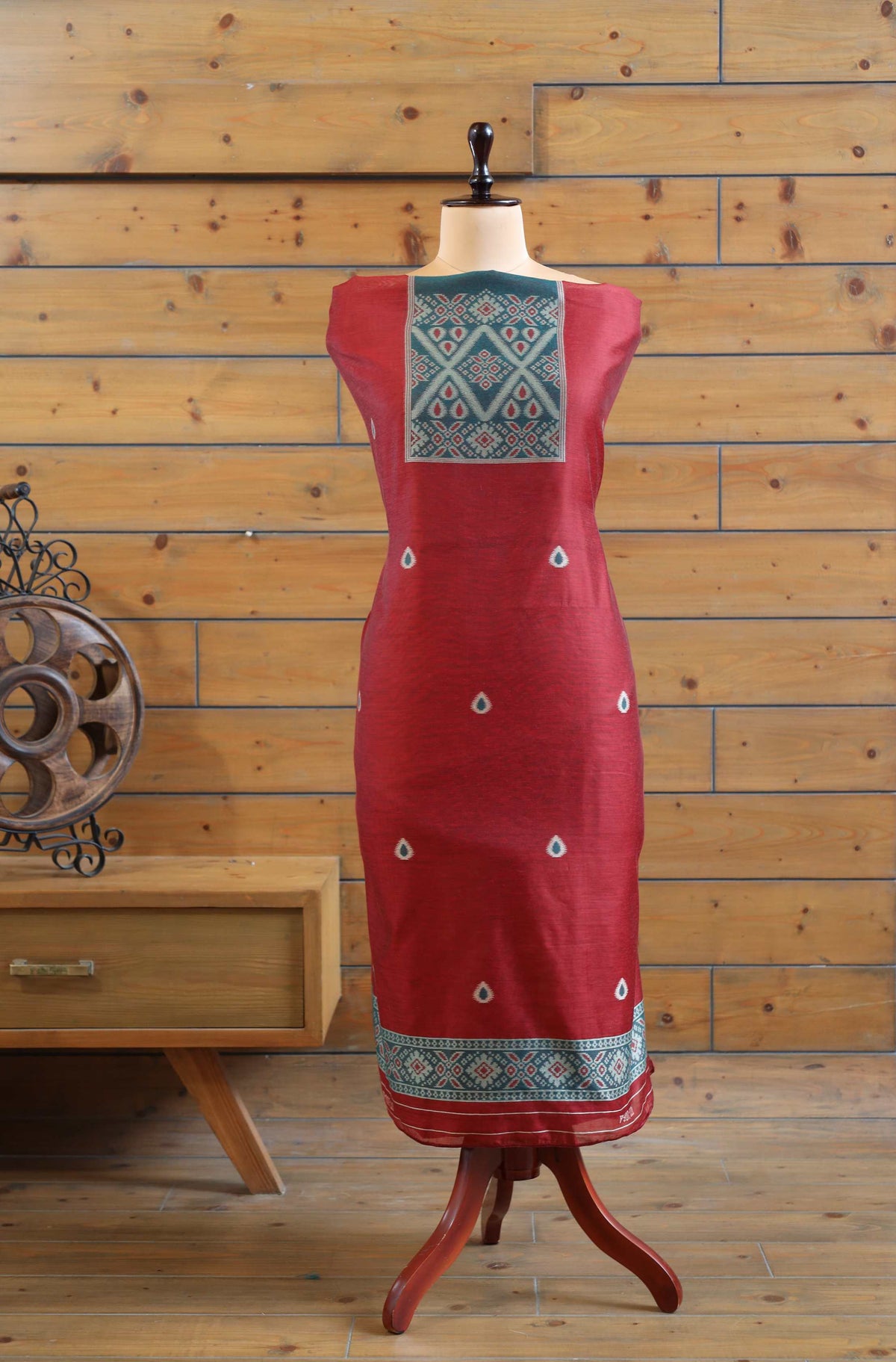 Aabha – The Artful Bloom | Ajrakh Mul Chanderi Suit Piece – Red