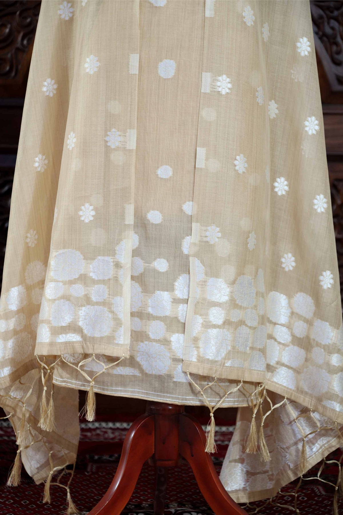 Adaa – The Elegant Motif | Jamdani Muga Cotton Suit Piece – Tussar Beige