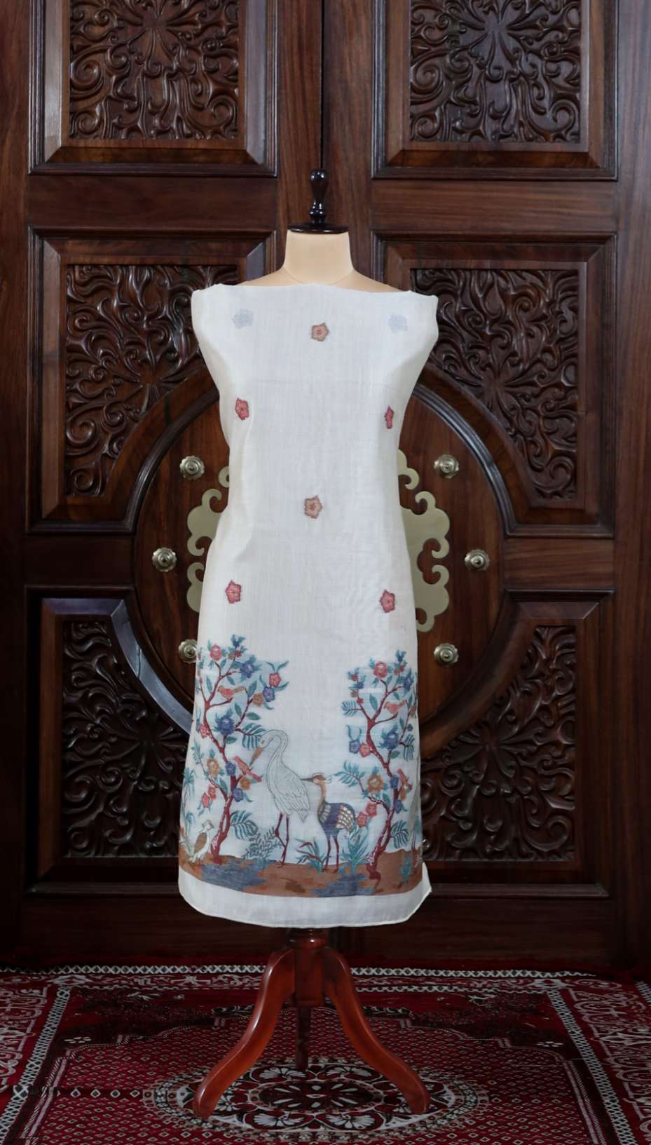 Dhara – The Earthly Flow | Muga Cotton Suit Piece – Off-White Red
