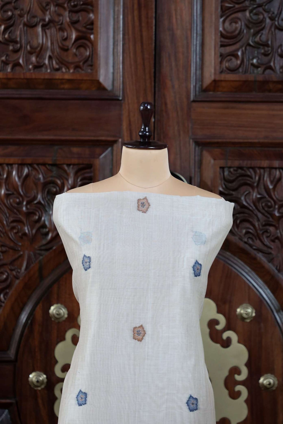 Dhara – The Earthly Flow | Muga Cotton Suit Piece – Off-White Navy Blue