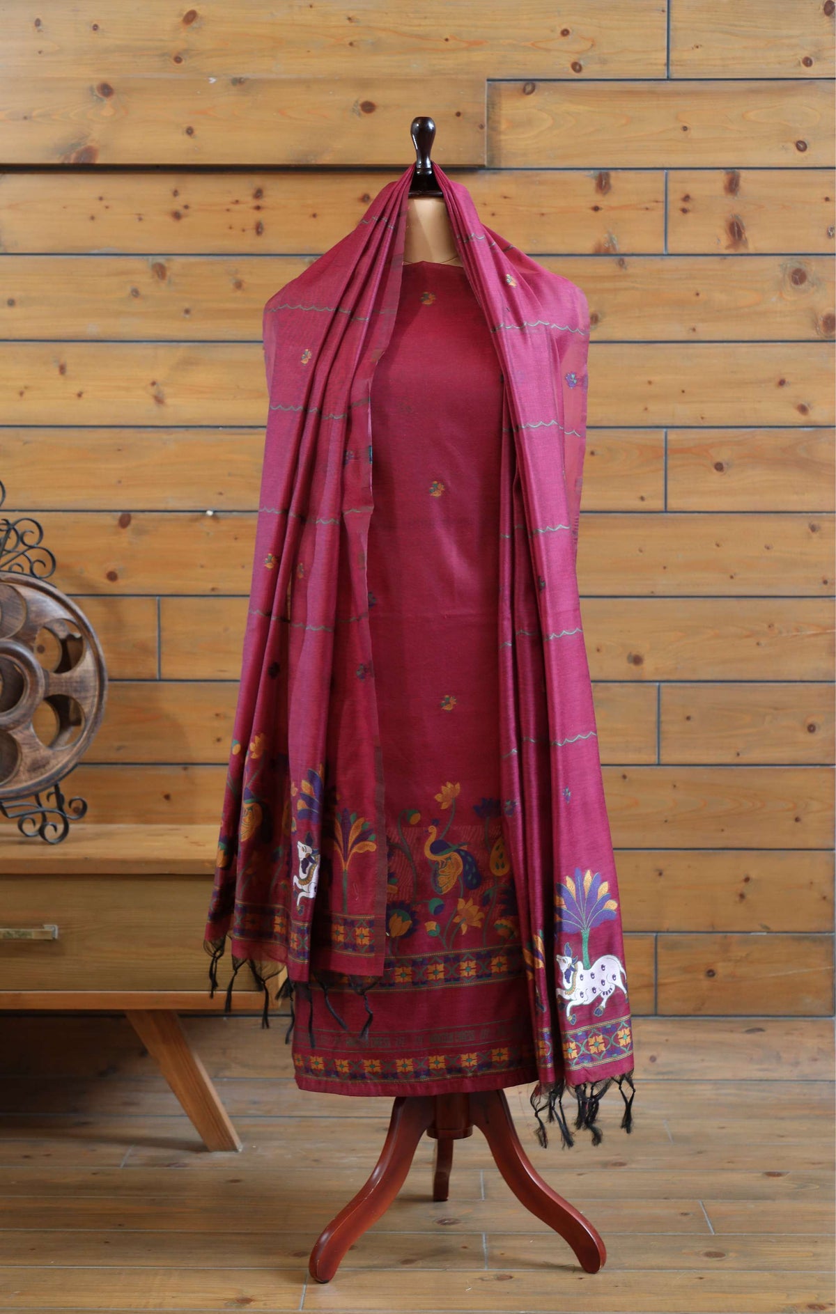 Kumud – The Pichwai Bloom | Pichwai Mul Chanderi Suit Piece – Magenta Pink