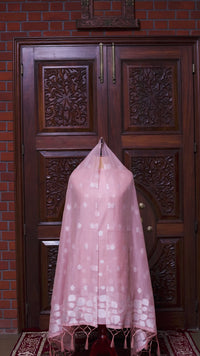 Adaa – The Elegant Motif | Jamdani Muga Cotton Suit Piece – Pink